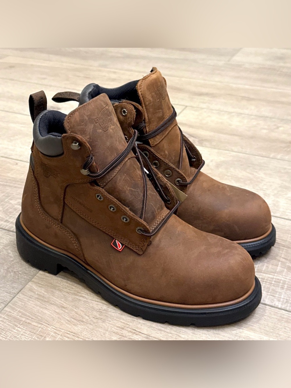RED WING 4215 DYNAFORCE 6-INCH WATERPROOF SAFETY STEEL TOE WORK BOOTS SZ 13 D